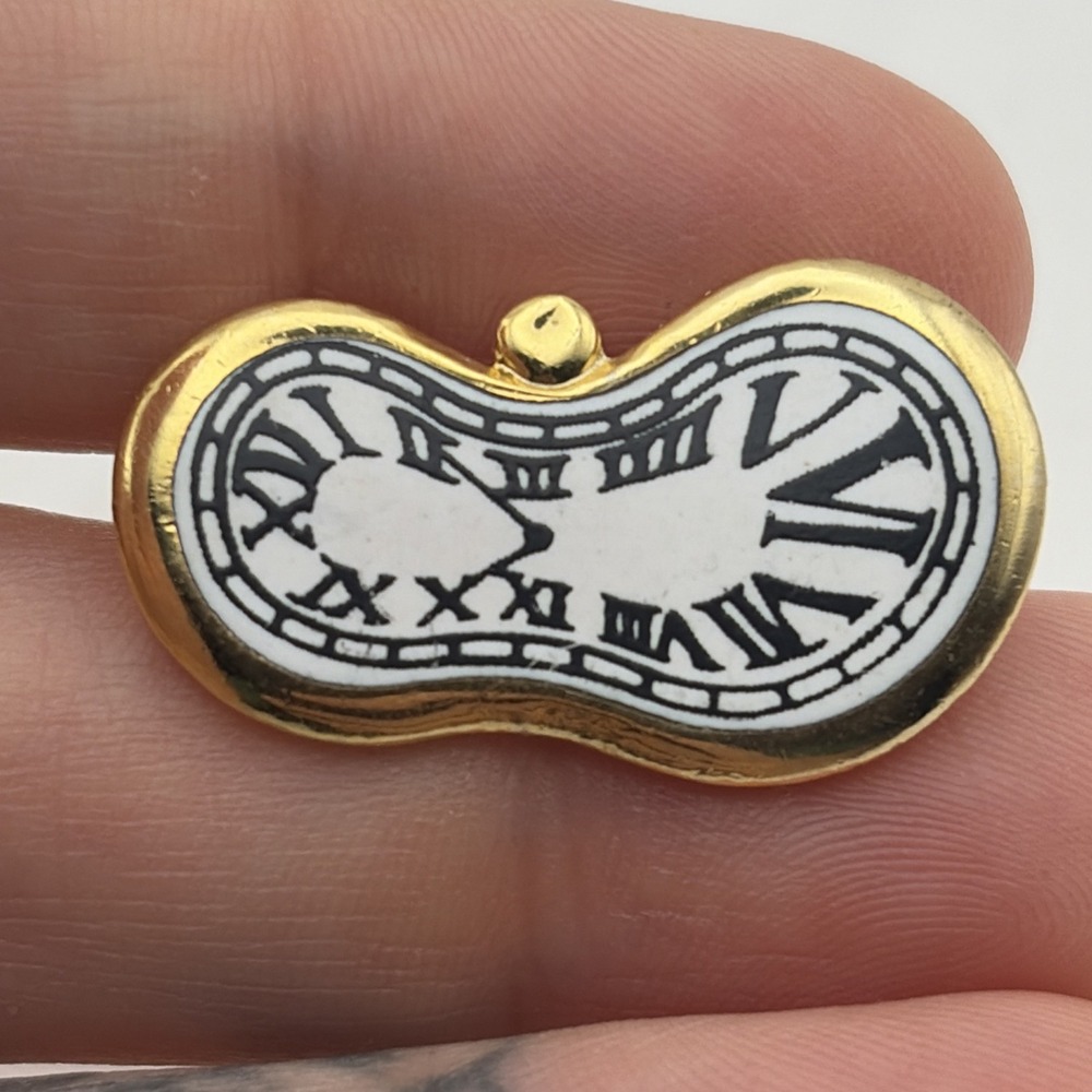 Salvador Dali Melting Clock Painter Artist Softwatch Lapel Hat Pin